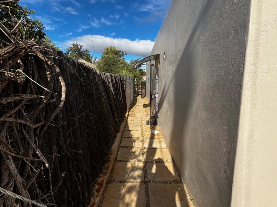 To Let 2 Bedroom Property for Rent in Rouxpark Western Cape